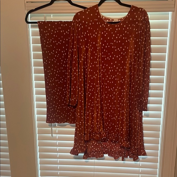 dress like an angel Dresses & Skirts - Elegant Rust Polka Dot Skirt Set